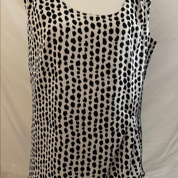 Ann Taylor animal print. Tie back neck top Size 12 black white - Picture 3 of 9